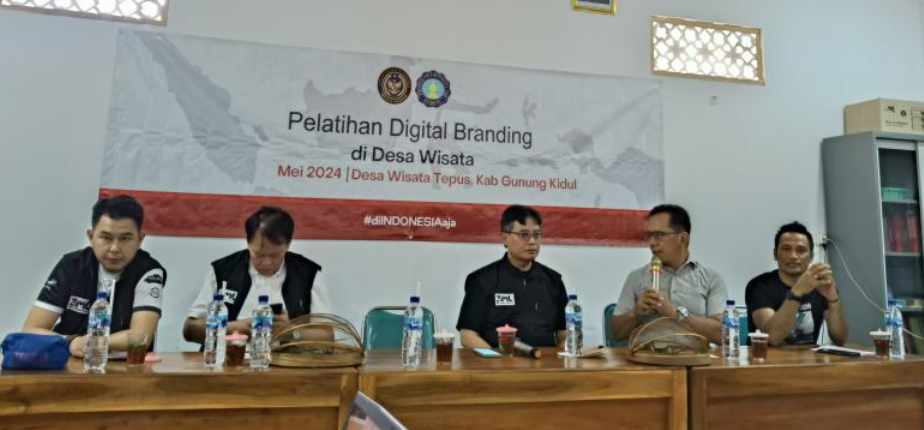 Desa Wisata Tepus dan Politeknik Pariwisata NHI Bandung Menggelar Pelatihan Branding Digital