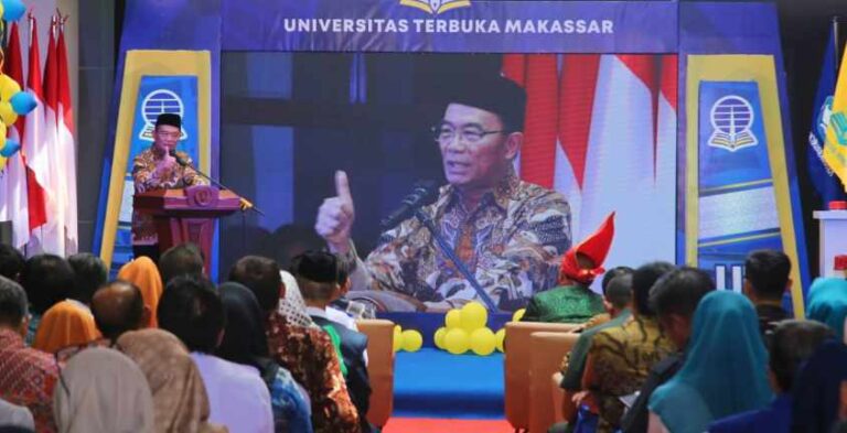 

<p><strong>Pendidikan Jarak Jauh: Membuka Gerbang Ilmu Tanpa Batas di Era Digital</strong></p>
<p>” title=”</p>
<p><strong>Pendidikan Jarak Jauh: Membuka Gerbang Ilmu Tanpa Batas di Era Digital</strong></p>
<p>“></p>

    
    
    </div>						
					
                </div>
                
                        
                
            </div>
        </div>
    </div>
    <!-- blog detail ends-->

		

</div><!-- #main -->


  <footer class=