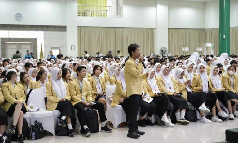 PKKMB 2024: Langkah Awal Mahasiswa Baru Ubhara Jaya Mengenal Kampus - Fokus Kampus